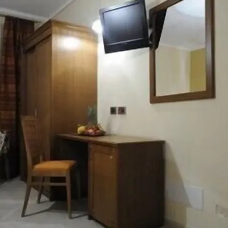 Poma 쿠스토나치