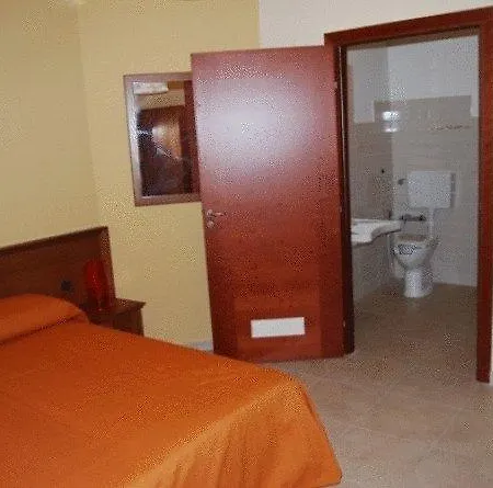 Ξενοδοχείο Poma 3*