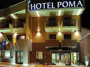호텔 Poma 3*