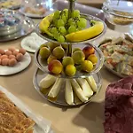 Poma 3* Кустоначи