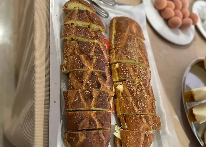 Poma מלון קוסטונאצ'י